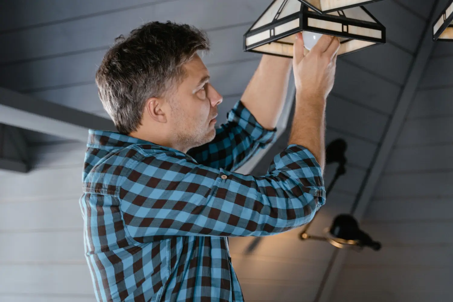 Lighting Fixtures for First-Time Homeowners: Where to Start