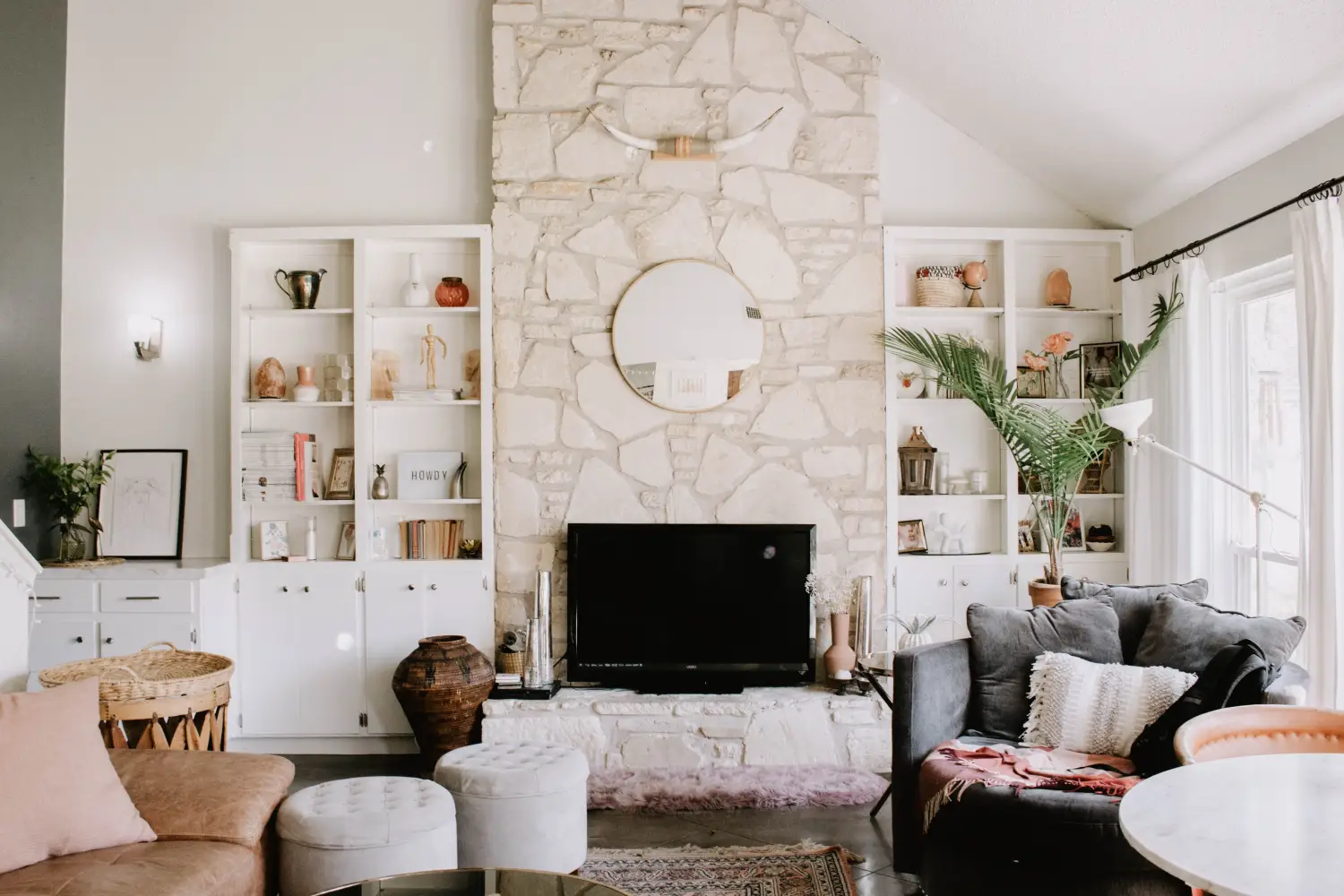 No Natural Focal Point? Here's How to Build One That Looks Right