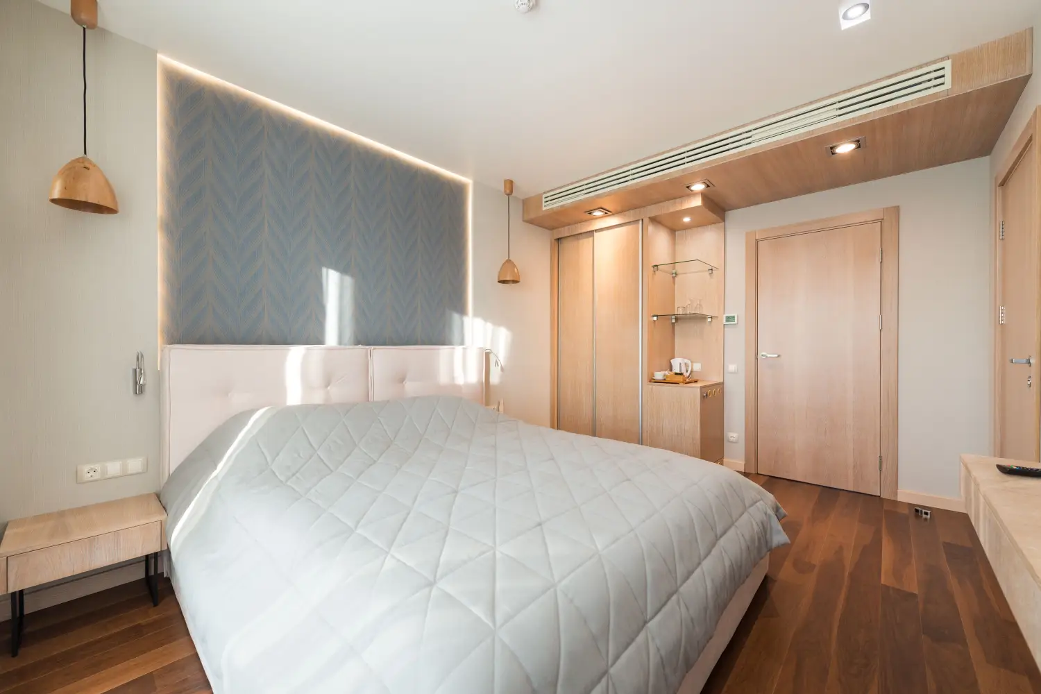 The Overlooked Element Behind Bedroom Color Choices