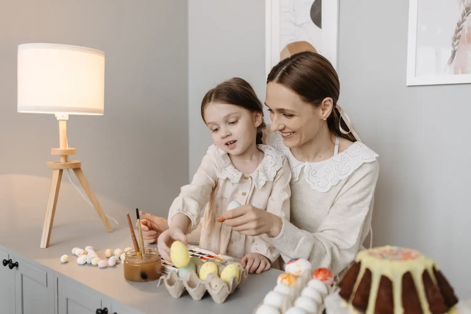 Why Families with Kids Choose Eggshell Over Flat Paint